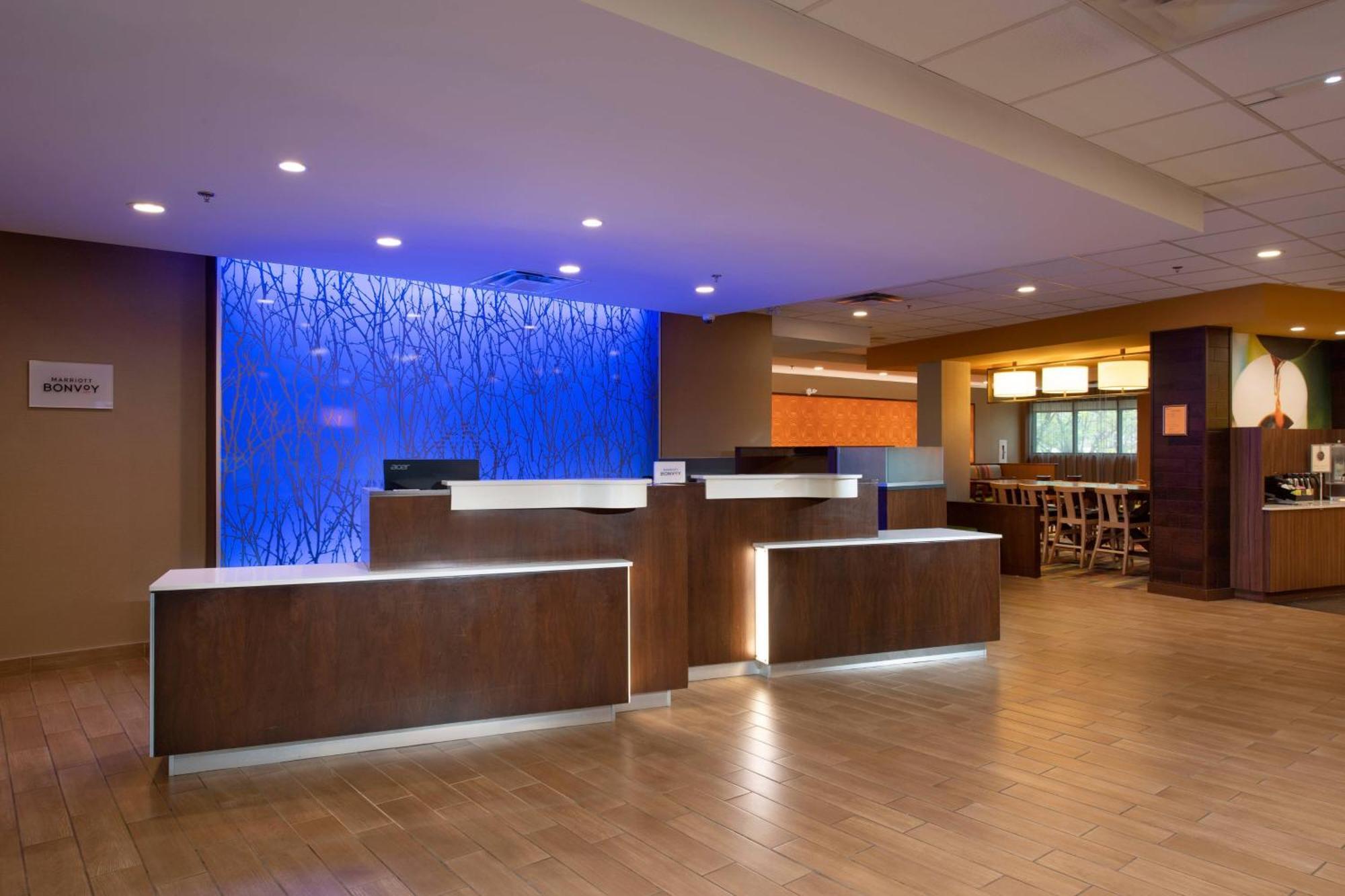 Fairfield Inn & Suites By Marriott Edmonton North Экстерьер фото